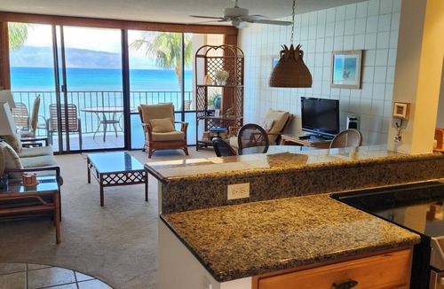 Kahana Condo | VIR #409 Upper West Maui Oceanfront Condo - Kahana