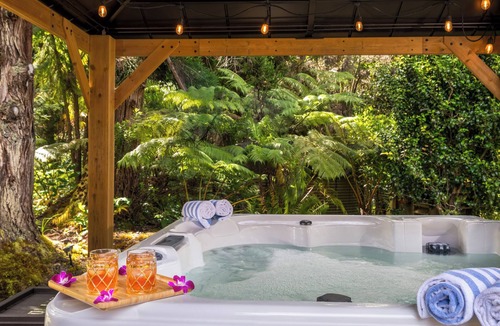 Volcano Cottage | Volcano Village Family Cottage