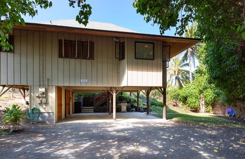 Puako Cottage | Waialea Bay Beachfront Home with AC