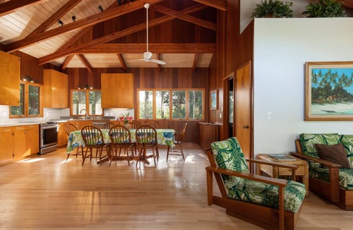 Puako House | Waialea Bay Beachfront Home with AC