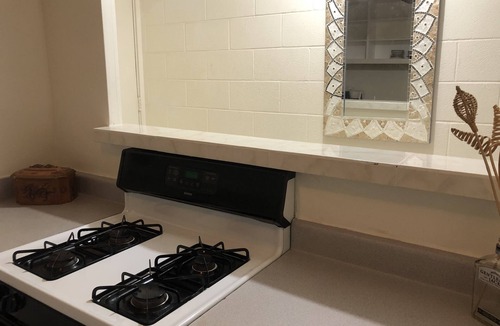Waikiki Apartment | ~Waikiki~ LOWEST RATES IN AREA ~ 3 Bedroom ~ Fully Furn ~ Blocks to Beach ~