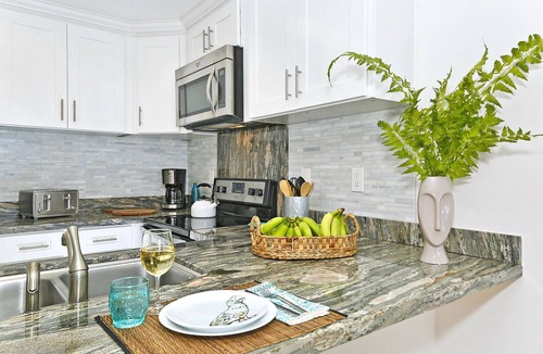 Waikiki Condo | Waikiki Ocean & Yacht Harbor Views! Short Walk to Beach, Shops & Restaurants!