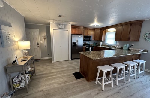 Salvo House | “Wait-n-Sea” this adorable beach box, located oceanside