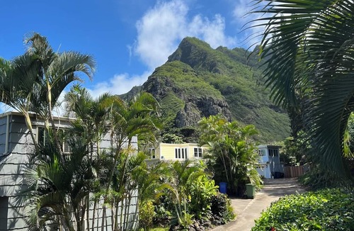 Ka'a'awa House | Wake up in a Hawaiian Paradise! - 3BD/2BA/Wi-Fi/Parking/Washer & Dryer