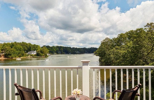 Irvington Hotel | Wake Up to Stunning Mornings from Your Balcony |Seasonal Pool, Marina, Courtyard