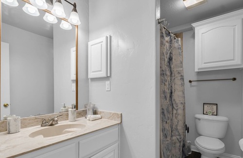 South Arlington Apartment | Walk 2 AT&T