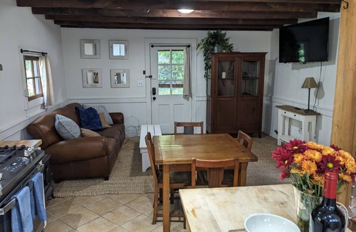 Historic Montford Cottage | Walk Everywhere- Cute Downtown Carriage House with Yard