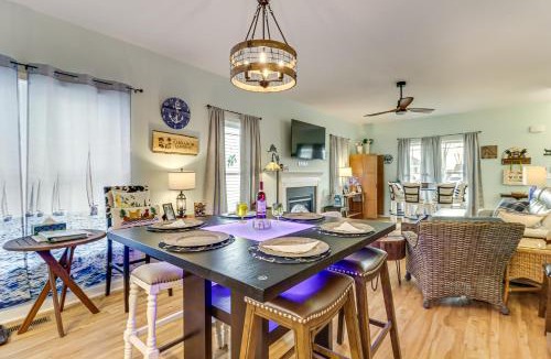 Colonial Beach House | Walk to Bay: Home w/Fenced Yard in Colonial Beach