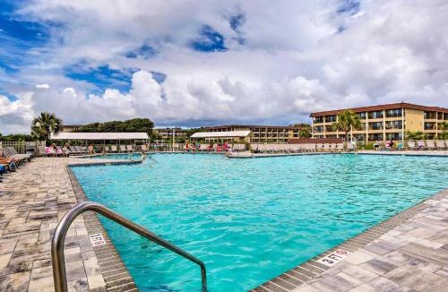 Folly Field House | Walk to Beach: HHI Beach & Tennis Resort Condo