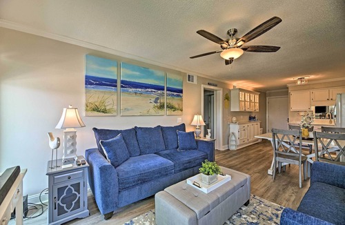 Morehead City Condo | Walk to Beach: Ocean-View Atlantic Beach Condo!