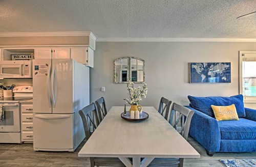 Morehead City Condo | Walk to Beach: Ocean-View Atlantic Beach Condo!