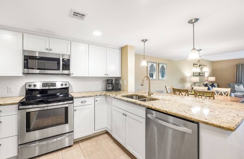 Sea Pines Condo | Walk to Beach Club, Pet Friendly, Open Plan and Golf View