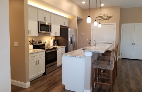 Kill Devil Hills House | Walk to beach! Cottage perfect for families.