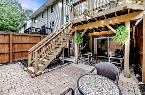 Cary House | Walk to Fenton! 3-Story Townhome