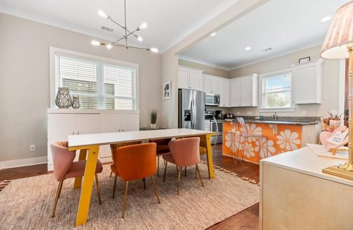 Midtown House | Walk to Forsyth, River Street, and Downtown! Pet Friendly, large fenced in yard!