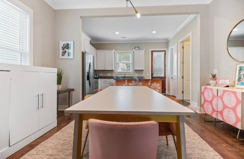 Midtown House | Walk to Forsyth, River Street, and Downtown! Pet Friendly, large fenced in yard!