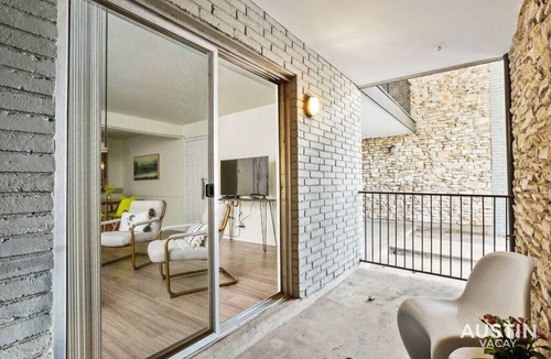 Westfield Apartment | Walk to Golf Course! Near Lake + Pool w Parking