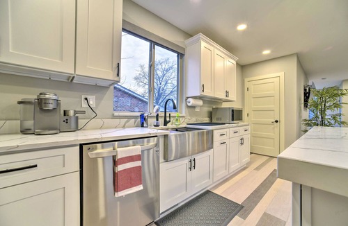 Clawson House | Walk to Main St! Sunny Clawson Home w/Yard