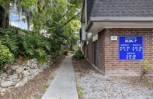 Gainesville Condo | Walk to Shands - 2nd Floor Condo