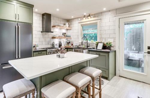Zilker House | Walk to Zilker Park, Barton Springs Pool! Cozy Gem