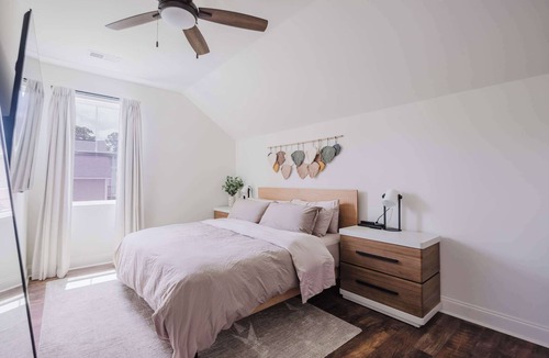 Bluffton House | Walk2OldTown! Modern Lux Private Carriage House
