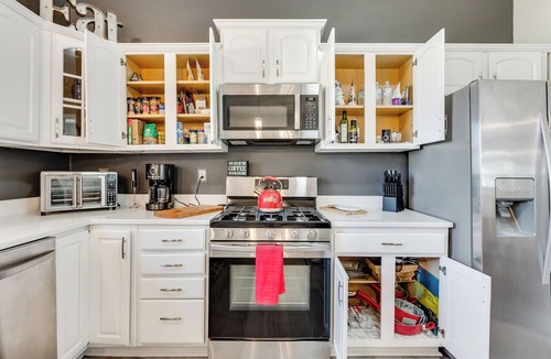 Church Hill House | Walkable Church Hill Stay | Private Patio & Grill