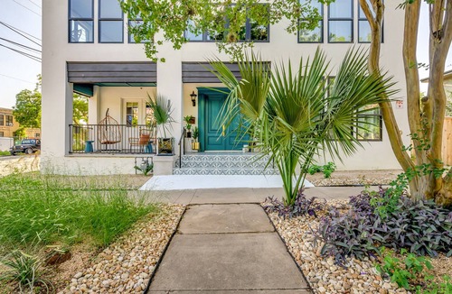 West End House | Walkable Downtown Hotel Condo with Free WiFi, Partial AC, & Jetted Tub