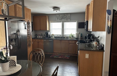 Covington House | WALKING DISTANCE TO DOWNTOWN COVINGTON less than a mile.