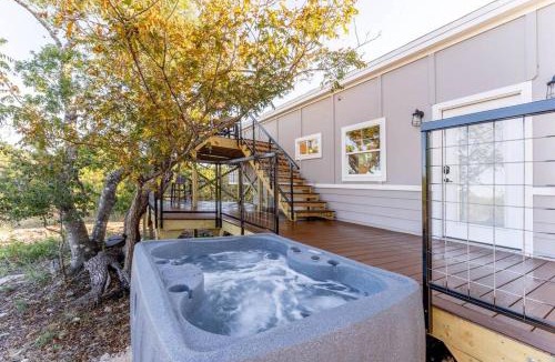 Fredericksburg House | Walnut Horizon Tiny Home With Observation Deck