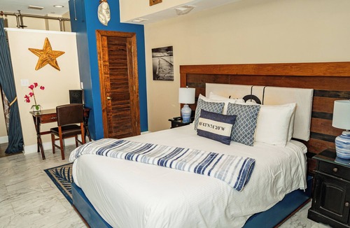 Folly Beach Bed & Breakfast | Water's Edge Inn - Adults Only