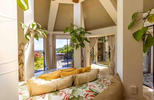 Haiku House | Waterfall House - Private House Overlooking the Ocean!