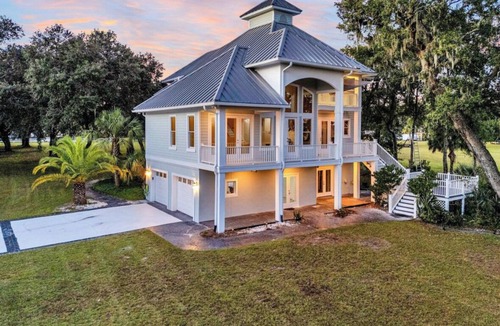 Charleston Apartment | Waterfront 2 bed 2 bath first floor of home