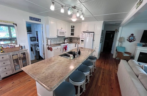 Ogden House | Waterfront-3BR 3BA-Family Dog Friendly-Deep Water-24’ Slip-ICW Access-Sleeps 8