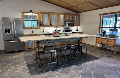 Miller Grove Cabin | Waterfront cabin on private pond.