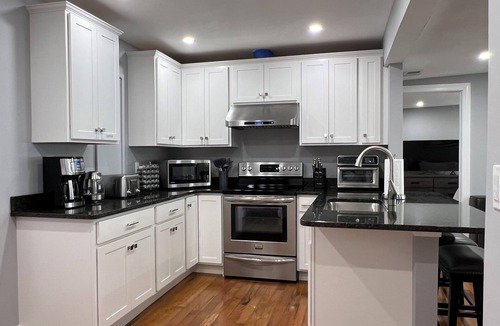Fort Howard House | Waterfront CHeerful 2 with Private Pier
