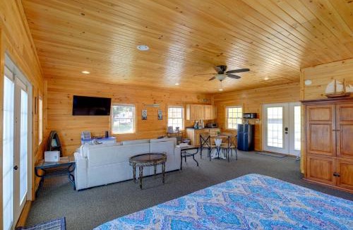 Draper Apartment | Waterfront Deck w/Mtn View! Claytor Lake Retreat