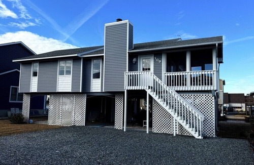 South Bethany House | Waterfront, Dock, Deck, Walk to the Beach, bring your kayaks/boat!