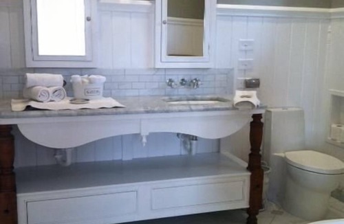 Ware House | Waterfront Farmhouse, Private Pool, Dock, 2 Master Suites - Book 8/26 - 9/1