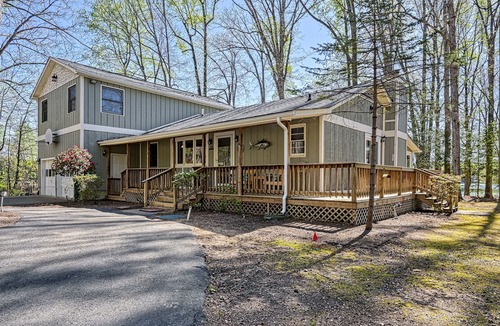 Mineral House | Waterfront/Fiber WiFi/Boat&Jet Ski-2 on site Fall W/E& Summer 2027 now booking,