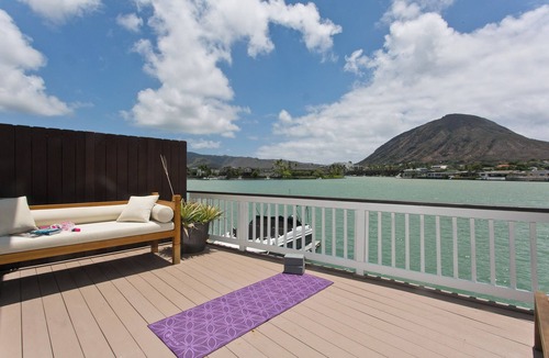 Portlock House | WATERFRONT! FISH FROM DOCK OR KAYAK TO THE OCEAN. MINUTES TO BEACH! LUXURY HOME