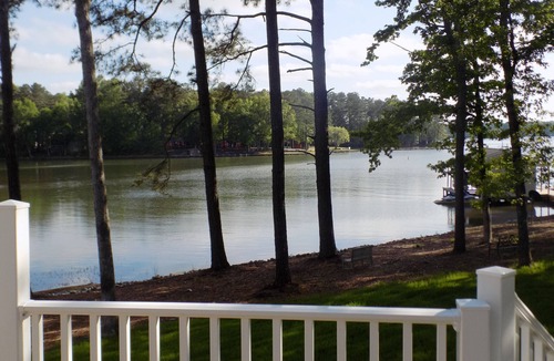 Littleton House | Waterfront Home ! 4 Bedrooms 4 Baths- plus bonus room sleeps 12