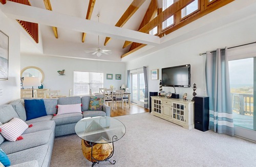 Frisco House | Waterfront home w/private deck, hot tub, game room w/pool table, & washer/dryer
