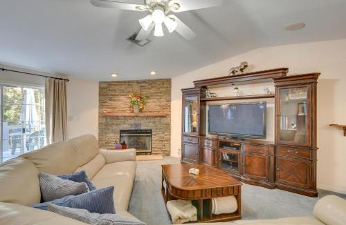 Reed Creek House | Waterfront Lake Hartwell Home w/Dock & Fire Pit