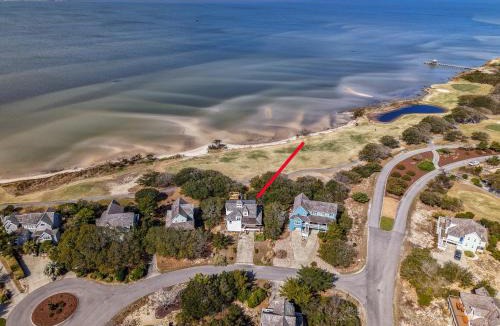 Nags Head House | Waterfront luxury w-beach resort-pool-golf-tennis-fishing & views!