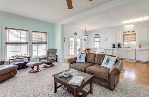 Merritt House | Waterfront Merritt Home w/Boat Dock & Deck!