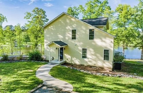 Henrico House | Waterfront Oasis Waterfront 4-bedroom home with dock in a no-wake zone!