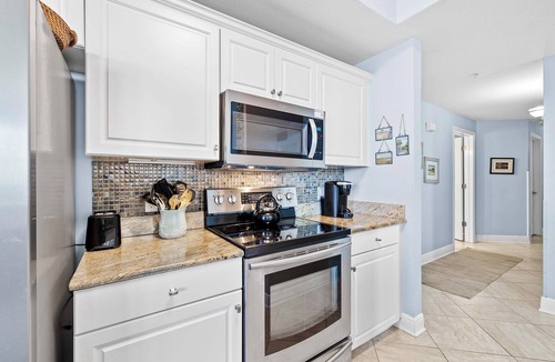 Miramar Beach Apartment | Waterfront PCB Condo w/Balcony + Beach Gear!