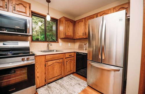 Bushkill House | Waterfront Pocono Home HotTub, Sauna & Fishing