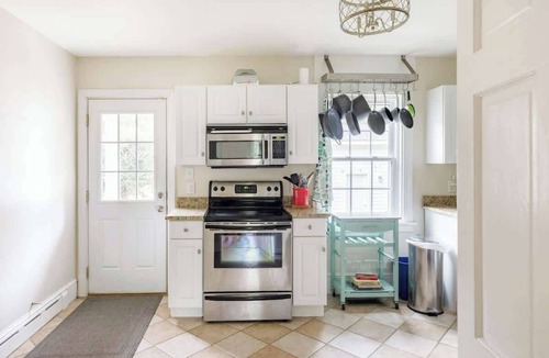 Weems House | Waterfront Retreat with Office and Private Dock, Boats!