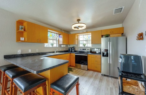 Weeki Wachee Gardens Cottage | Waterfront Weeki Wachee Home w/Dock & Game Room!